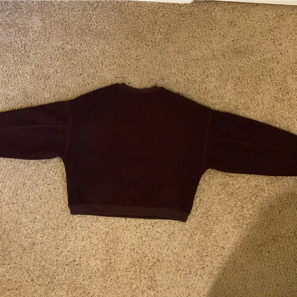 Women’s Converse Burgundy Sweater size Medium